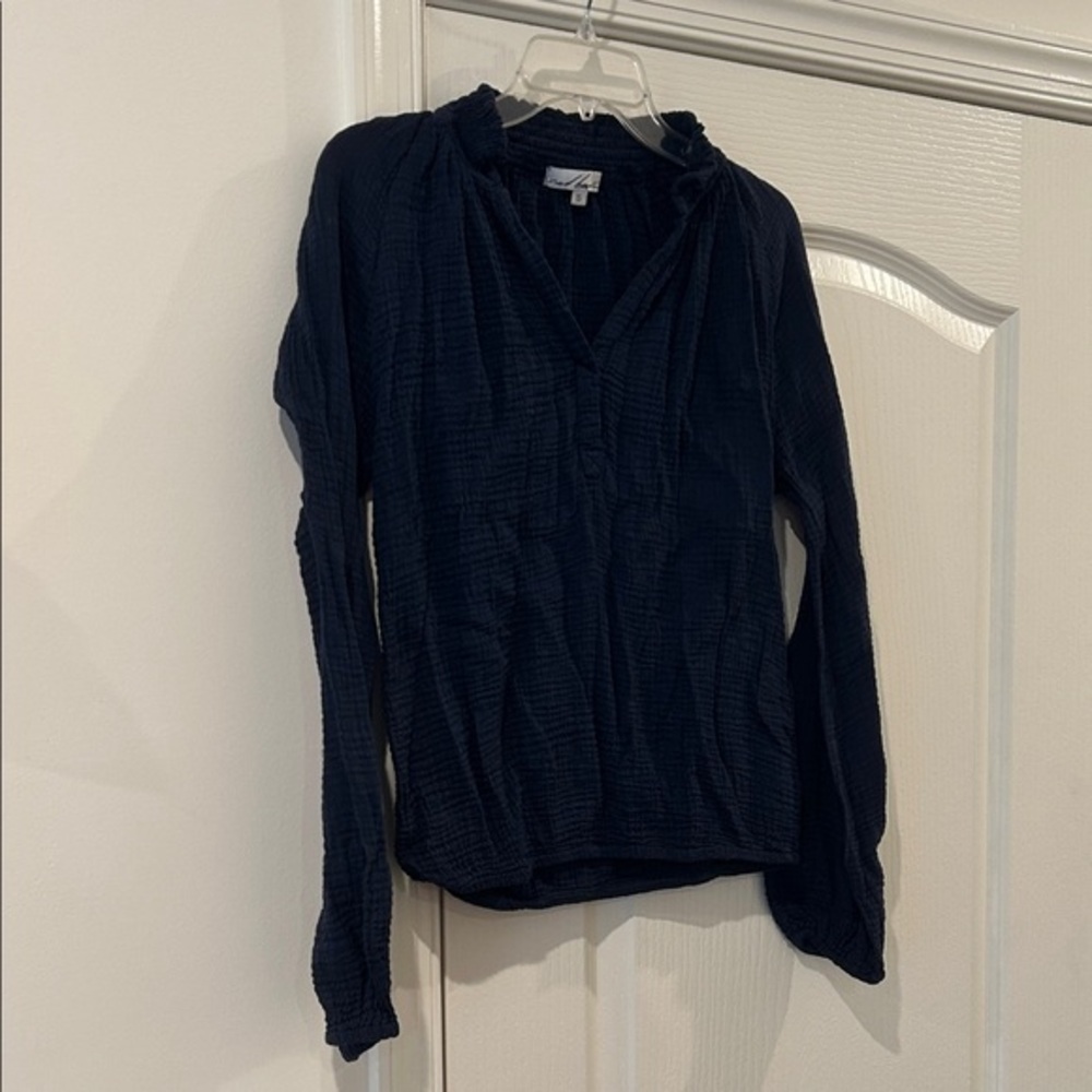 Red Haute Navy Black small. gauze blouse